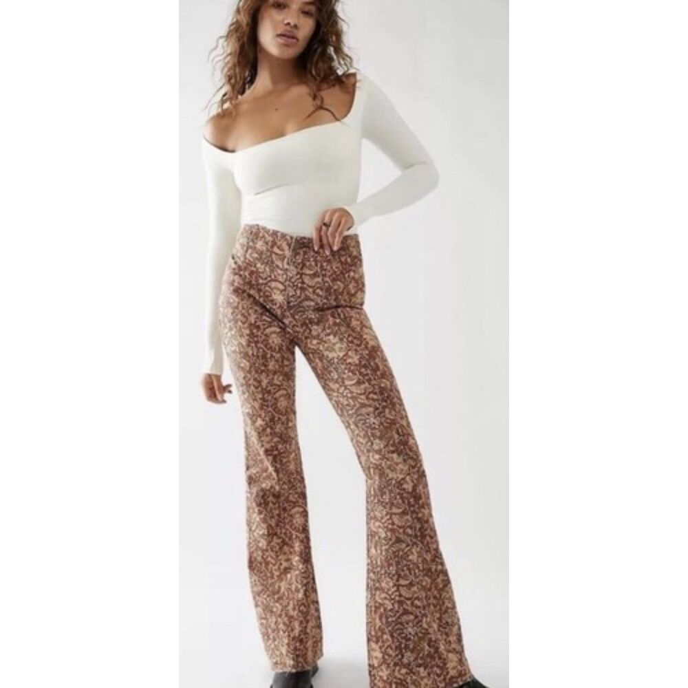 NWT We The Free CRVY Wild Honey Printed Flare Jeans size 26